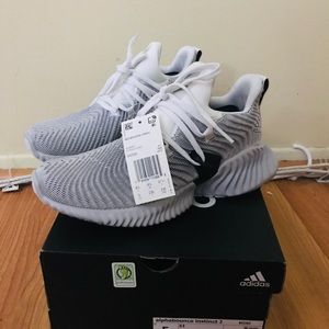 Adidas Alphabounce instinct